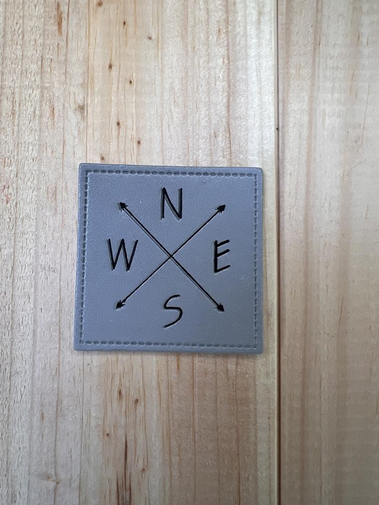 Label Reflektierend Himmelrichtungen