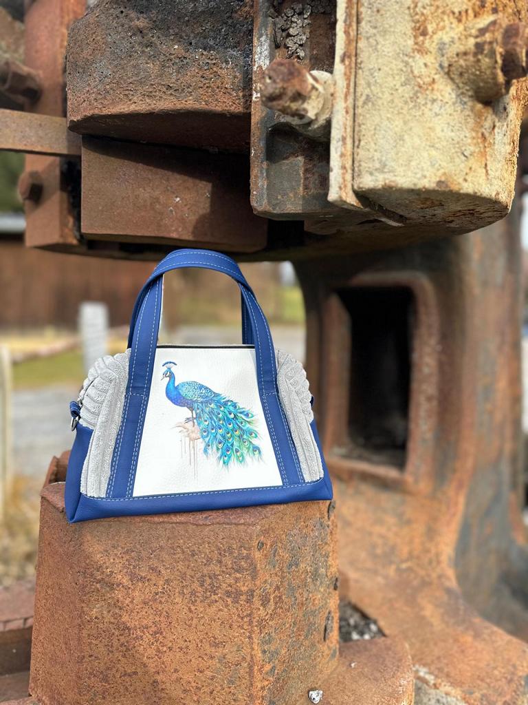 Nero Bag 5 by Lamanina